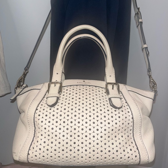 kate spade Handbags - Kate Spade Mercer Isle Sloan Cream Leather
Satchel Crossbody